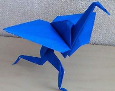 災區呼籲《賑災不要送紙鶴》鼓勵災民的最好方法是……