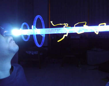 網友自創《質子光束》不用巨神兵自己就能使出威力強大的嘴砲攻擊ww