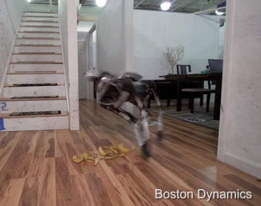 《機器狗SpotMini》幫忙做家事的機器狗　踩到香蕉皮也會滑倒喔w