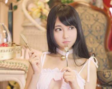 《貓剪影開胸內衣》輕輕咬一下叉子這份可愛我可以懂❤