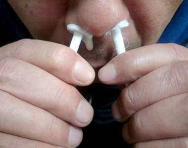 鼻毛注意《鼻毛專用除毛熱蠟》紳士們以後再也不用擔心毛毛外露啦ww