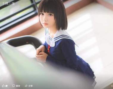 《表情包小妹》Aliga 梨嘉萌萌的制服美照