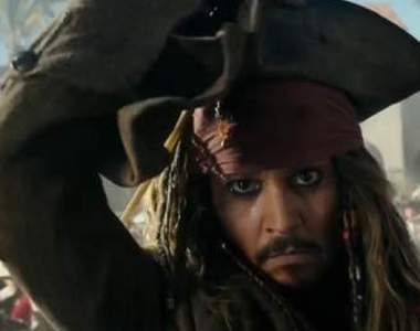 《神鬼奇航5:死無對證》最新兩分鐘預告~年輕時候的傑克船長是小鮮肉