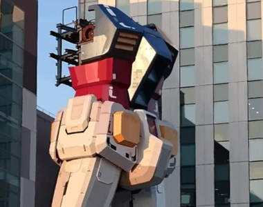 《台場鋼彈精密模寫》不是用相機拍下的畫面唷