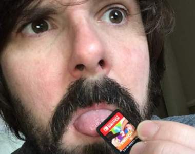 舔舔看《Nintendo Switch的卡匣味道很苦》其實是意外阻止二手市場的妙招？