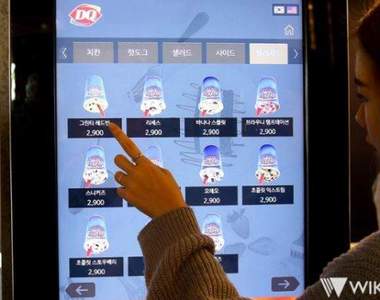 美國冰淇淋品牌DQ進軍韓國《首推無重力冰淇淋》連點餐機都倒著點