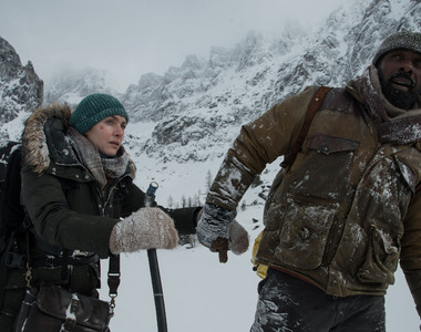 凱特溫絲蕾主演《絕處逢山》 又是海難又是空難的人生...