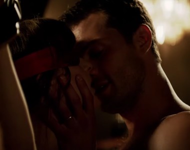 完結篇《格雷的五十道陰影：自由》預告 情人節上映但感覺意圖使人分手w