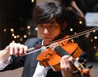 悶絕《高橋一生熟男魅力全開》只要問路就能獲得抱抱親親嗎 (//▽//) 