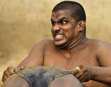 《布魯馬偷鞋癡漢》因為鞋子跟我這身打扮很搭所以才...