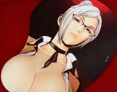 《監獄學園等身大滑鼠墊》白木芽衣子帶你遠離腕隧道症候群