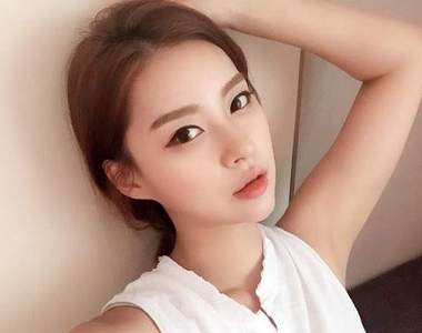 《水蠻牛挑戰篇正妹》非常努力的模樣看著看著就愛上惹❤