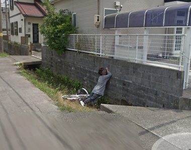 Google街景《腳踏車大媽的悲劇》一時興起查查以前住的地方...