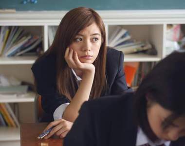 《日本學校裡的不合理校規》規定女生內衣顏色原來只是基本款啊...