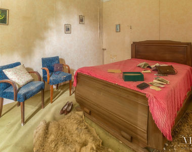 《法國鄉村神秘廢墟》還帶著一點生活感彷彿人們就這麼突然消失了...