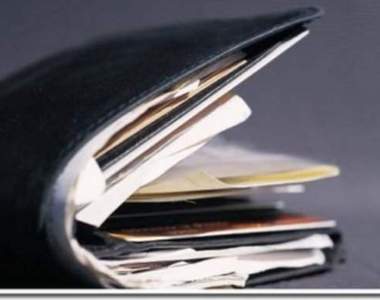 店員觀察《百元商店客人的錢包》不拘泥於錢包型式的信封袋到底是...!?