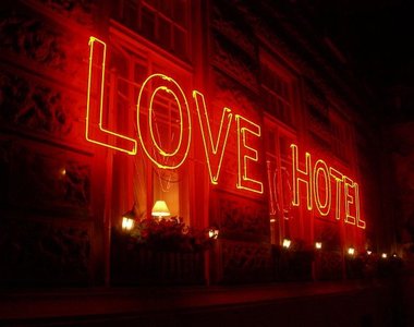 老外寫的《日本愛情賓館使用教學》是非常實用的知識呢～