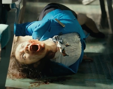 這是屍速列車的劇情吧《滿頭是血的人衝過來咬我脖子》去醫院檢查發現真感染了......