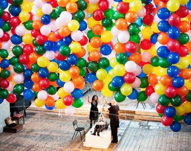 天外奇蹟真實版《魔術師綁兩萬顆氣球飛上天》小朋友不要學喔