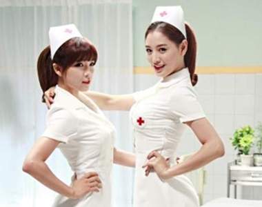 工作好難《醫院逼迫護士跳性感舞蹈助興》新人被逼著學如何賣弄性感.....