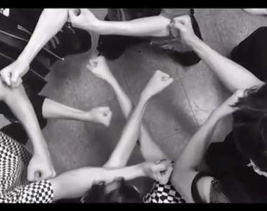 玩到最後又崩壞《EXO #PowerChallenge挑戰》多人版秒變成邊緣人版本XD