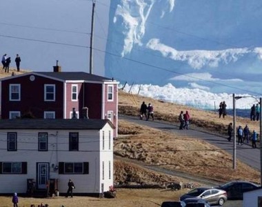 一覺醒來《我家門口有冰山》想看冰山就到這裡來吧