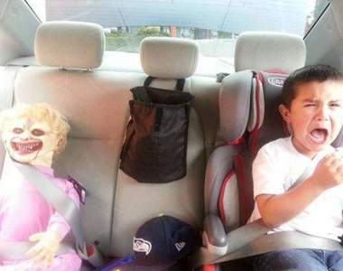 《父母的快樂就是整小孩》帶孩子辛苦之餘不忘娛樂自己ww