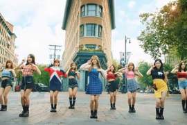 新打卡景點參上《TWICE《LIKEY》MV拍攝場景大公開》溫哥華每個地方都好美阿～