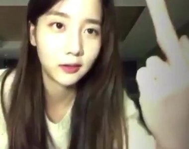 吸毒女練習生又惹議《變性人永遠不會是女的》網友竟然還一窩蜂支持...