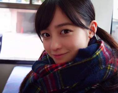 《正在和女朋友約會素材照片》千年一遇美少女的友情支援殺到