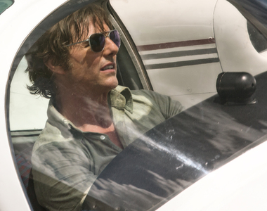 阿湯哥又出任務《美國製造》到底替多少機構做過臥底？