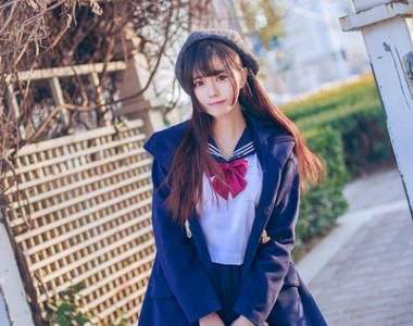 《小野妹子的冬季校服》厚重外套下的水手服真是可愛❤