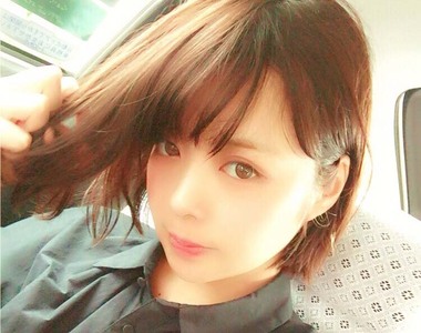 新銳AV女優《凰香奈芽短髮大變身》期待新片迸出新口味……