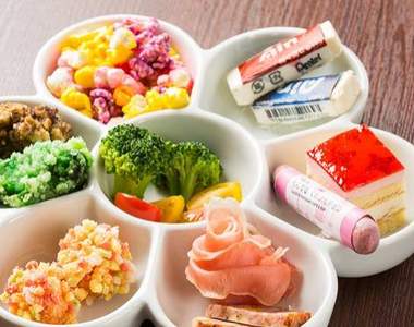 可以吃的文具料理《Pentel塗鴉咖啡廳》橡皮擦、顏料全部都能吃下肚！？