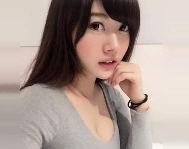 《姚采辰的著衣巨乳》性感可愛就從凸顯自身的穿搭開始