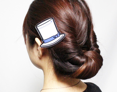 《名偵探柯南角色髮夾》這壓克力吊飾風好像不太適合夾頭上啊....