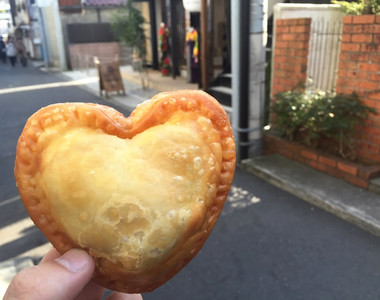 日本鎌倉新名物《鎌倉愛心派》打卡拍照有話題還可以吃飽飽