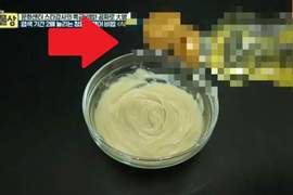 好像料理畫面《染髮時加入這個讓顏色更持久》這東西竟然是廚房的它？