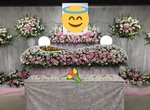 《Re:CREATORS角色告別式》展示性感掛軸讓粉絲緬懷角色 《Re:CREATORS角色告別式》展示性感掛軸讓粉絲緬懷角色