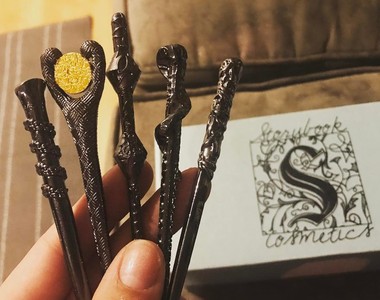 炫耀的時間到了《哈利波特魔杖刷具》可以揮個兩下妝就畫好了嗎?