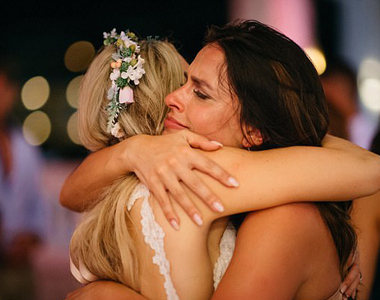 不同結局《在別人婚禮上求婚》只要說一聲其實大家都願意配合