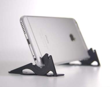 《名片手機座》抽出來轉一轉還能讓你站高高