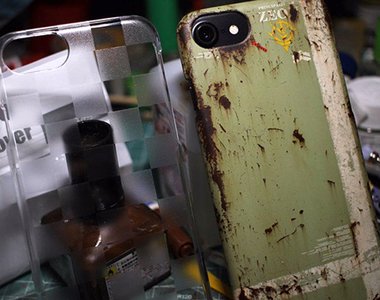 吉翁鏽感手機殼掀起《鐵鏽感手機殼潮流》這種鏽感別有風味啊