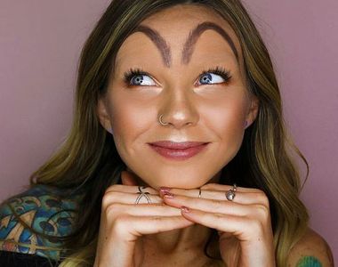 眉毛流行趨勢又更新《麥當勞眉毛》這M字眉毛還真不是人人可駕馭....