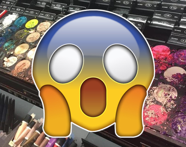 《小屁孩弄壞化妝品試用區的眼影》家長們逛街要帶小孩也請管好吧...