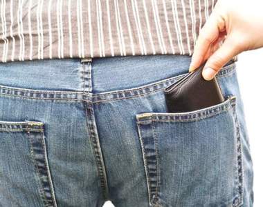 悲慘經驗談《小偷都用什麼方式偷錢？》出門在外凡事小心為妙ㅠㅠ