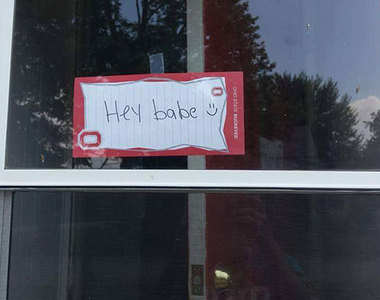 《男友給女友的沿路紙條》究竟是什麼樣的驚喜要送給女友呢?