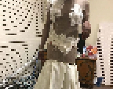 扯《花300美元換來一件離譜禮服》你說這是設計?當我們傻子阿......