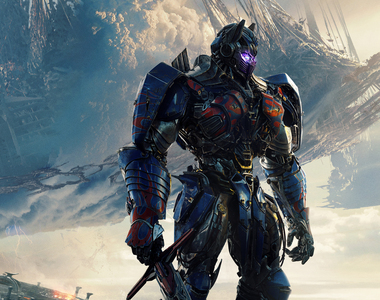 《變形金剛5:最終騎士》最新預告 大黃蜂對柯博文下狠手的原因是?