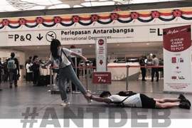 女友出國念書前《男友送的最後一份禮物》又氣又感動才是真愛